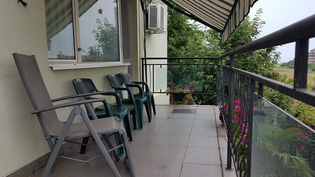 Aheloy Apartments Eksteriør bilde